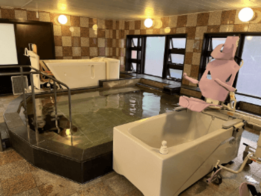 広々とした浴室