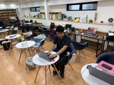 広々とした共有スペース