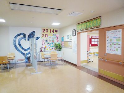 ゆったりとした食堂