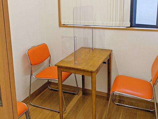 面会用の小さな部屋  