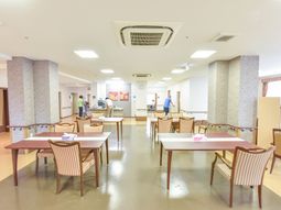 快適な共用ダイニングルーム
