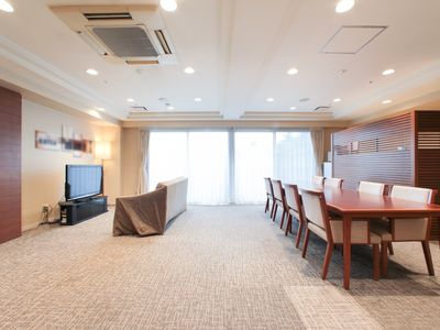 広々としたリビング空間