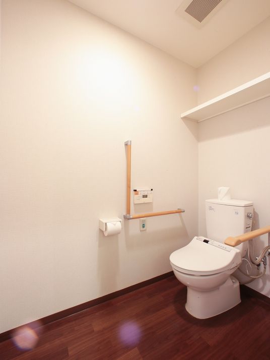 バリアフリートイレの内観