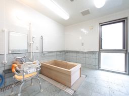 清潔な浴室の様子
