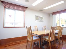 明るいダイニングルーム
