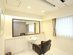 明るい理美容室