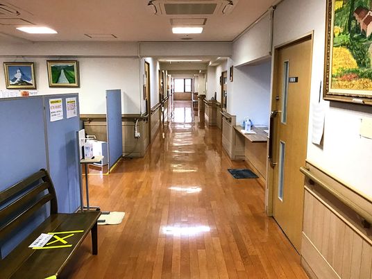 長い廊下