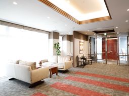 エントランスの明るい空間