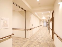 清潔感ある廊下の様子