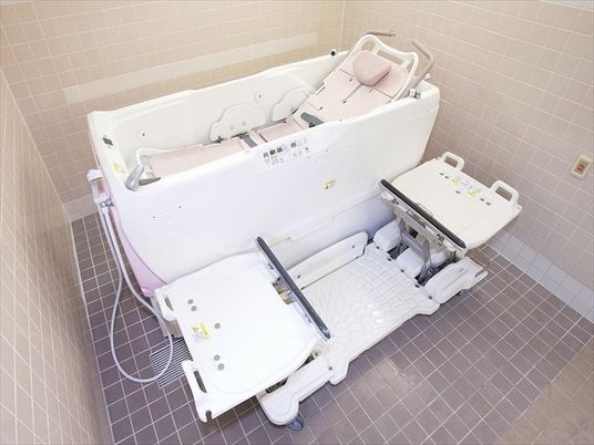バリアフリー浴室設備