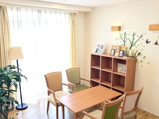 温もりのある休憩スペース