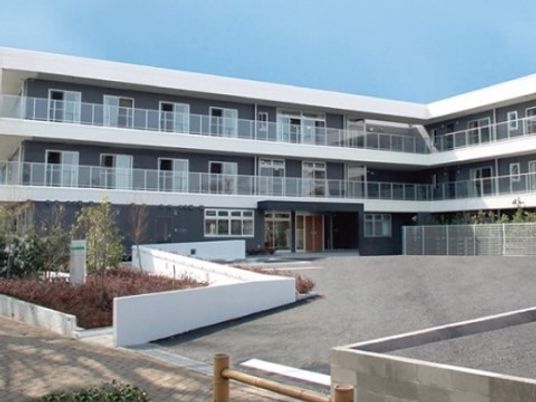 清潔感のある施設の外観