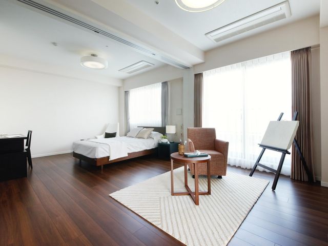 自然光が入る居室 居室 開放的で明るい居室です。自然光がたっぷり入り、快適に過ごせます。