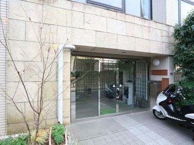 清潔なエントランス