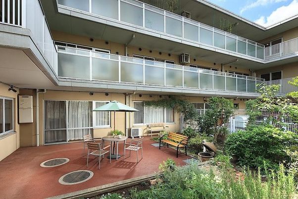 明るい広々居室