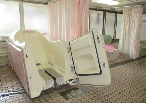 機能的な浴室