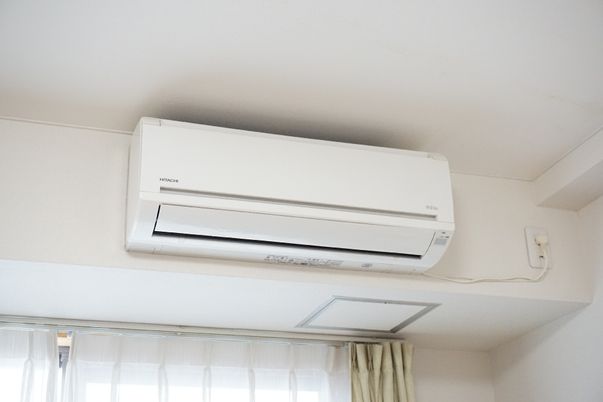 壁掛けエアコンの室内部