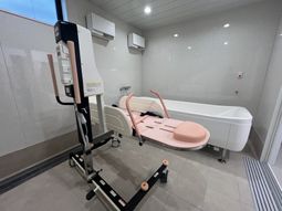 入浴用設備付き浴室