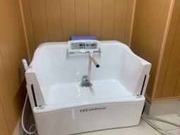設備の整った浴室