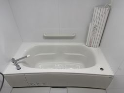 明るい浴室