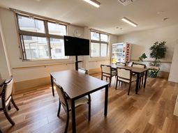 落ち着いた雰囲気の食堂