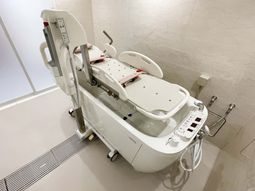 機械浴槽がある部屋