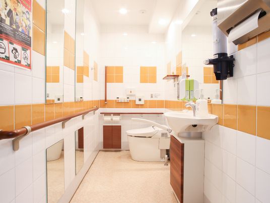 バリアフリーなトイレ空間
