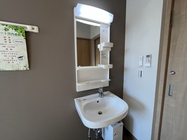 広々とした洗面台