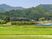 山あいの建物外観  