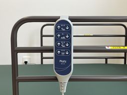 リモコン付きベッド