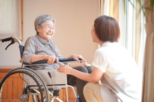 自然光あふれる室内