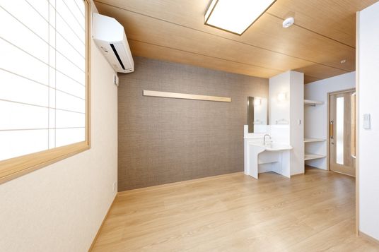 居室が見える内装