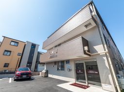 外観の建物正面  