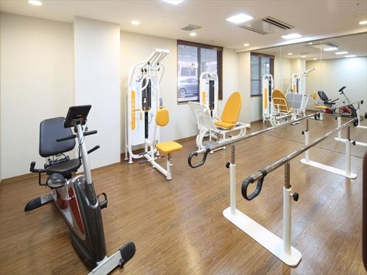 明るい機能訓練室