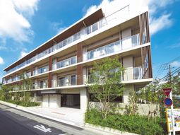 モダンな外観の建物