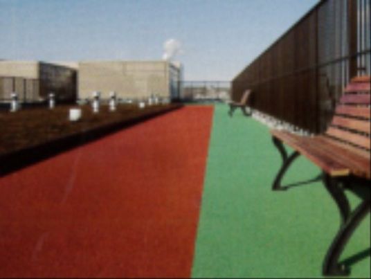 赤と緑のウォーキングコース