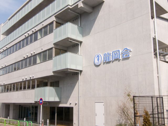 外観の建物 外観 スタイリッシュなデザインが魅力的な建物です。明るい雰囲気で働く環境が整っています。