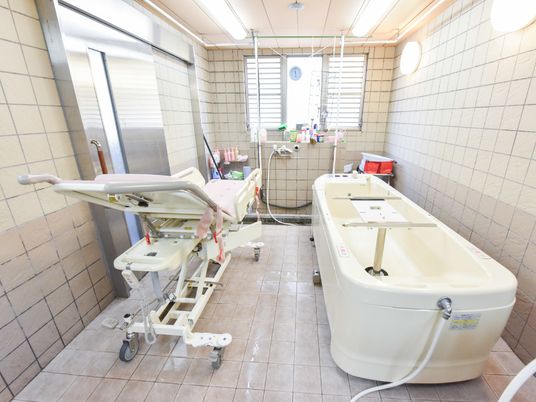 清潔な浴室設備