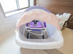 入浴用椅子の浴室