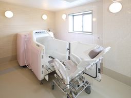清潔な浴室設備