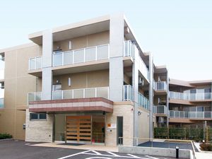 モダンな建物の外観