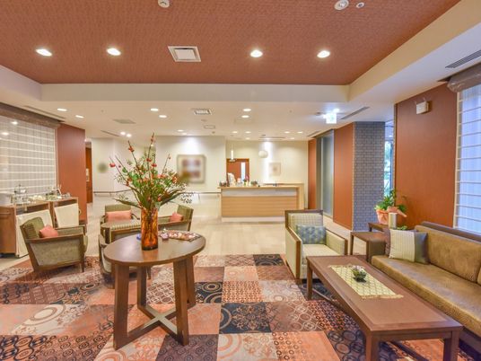 落ち着いた雰囲気のロビー