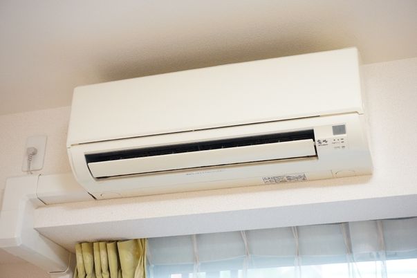 壁掛けエアコン