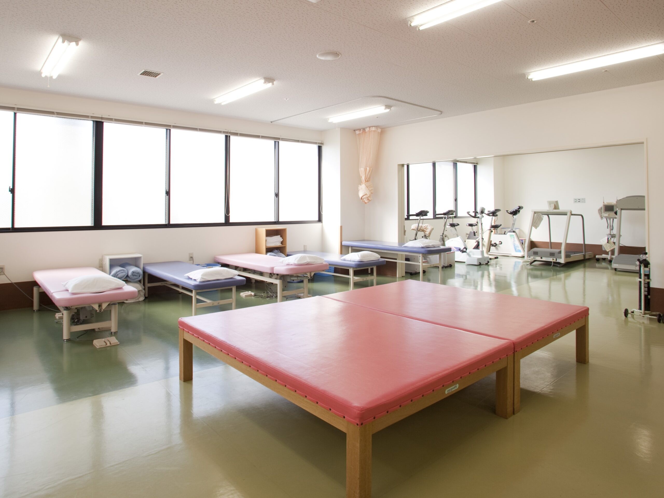 医療法人愛心会 東宝塚さとう病院 訪問看護室の外観