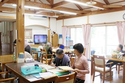 ラウンジで活動中