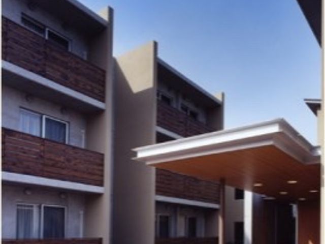 働きやすい居室のある施設 居室 広々とした明るい居室のある施設で一緒に働く仲間を募集しています。利用者様に寄り添ったケアを行いましょう。