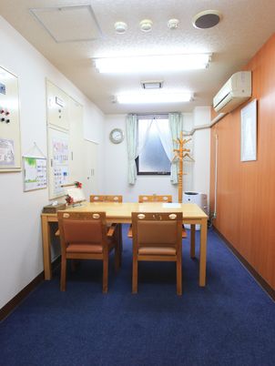 共有スペース暖かい雰囲気
