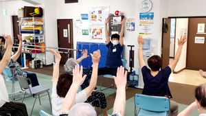 明るい運動の様子訓練室