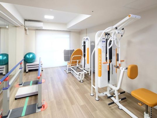 訓練器具の整った機能訓練室