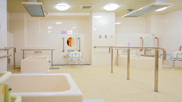 広い浴室